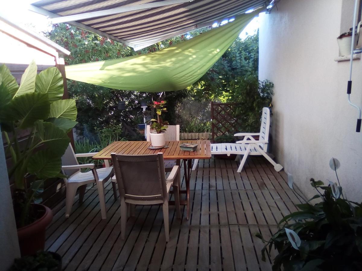 Chez Regine Et Gregoire Bed and Breakfast Marseille Exteriör bild